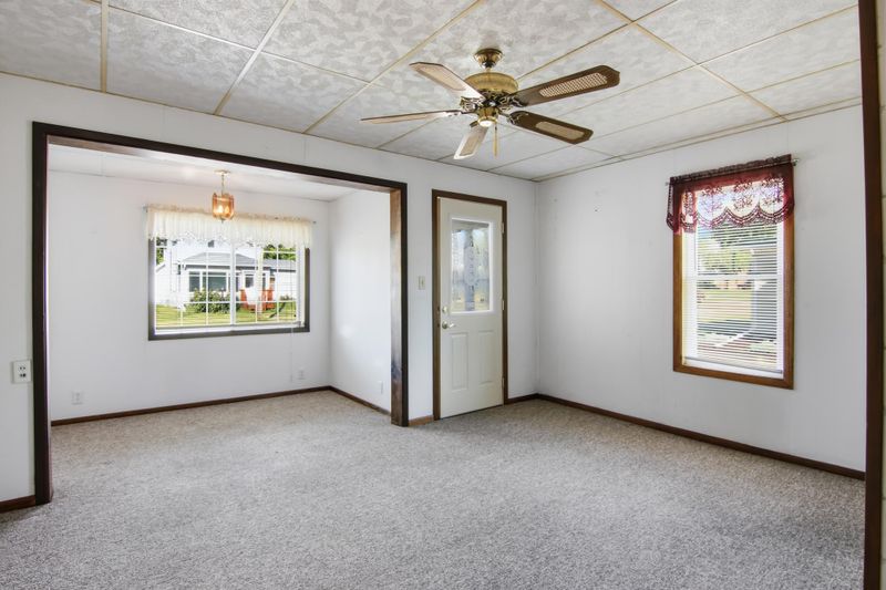 50476 S 2nd St, Eleva, WI 54738