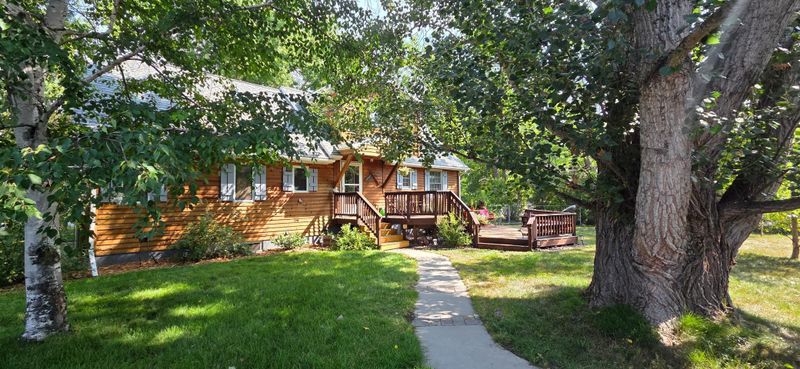 1002 9th Ave, International Falls, MN 56649