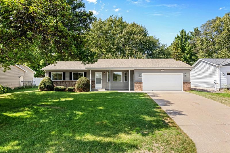 3417 Van Dyke St, White Bear Lake, MN 55110