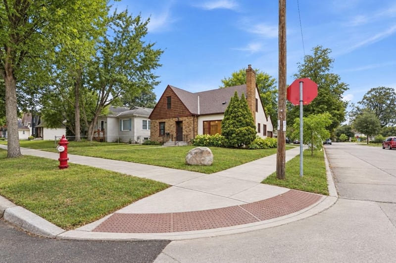 2748 NE Ulysses St NE, Minneapolis, MN 55418