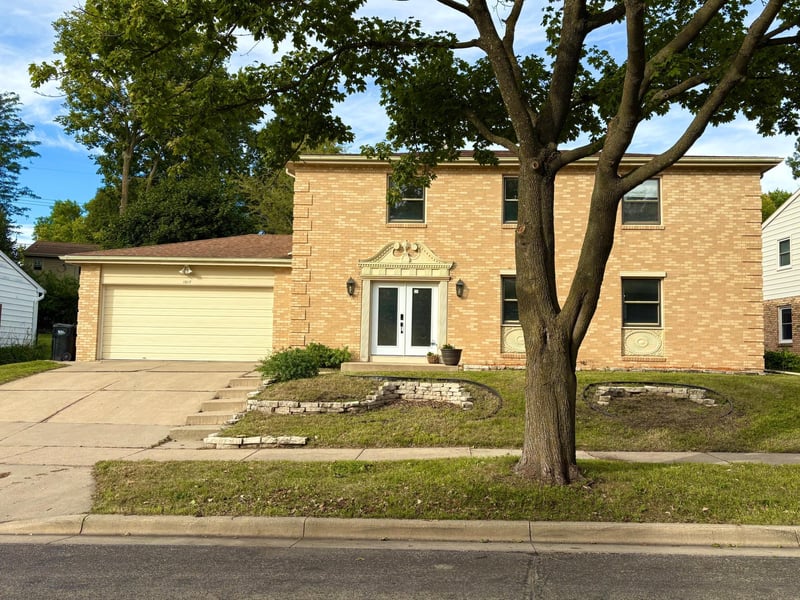 1017 19th St NE, Rochester, MN 55906