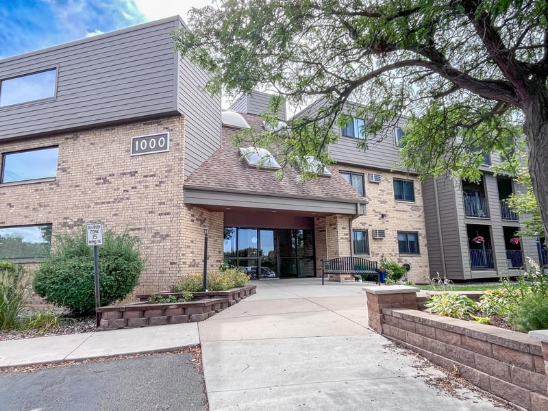 1000 41st Ave NE #316, Columbia Heights, MN 55421