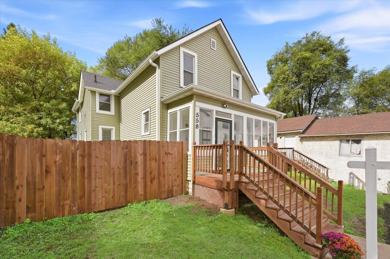 558 Concord St, Saint Paul, MN 55107