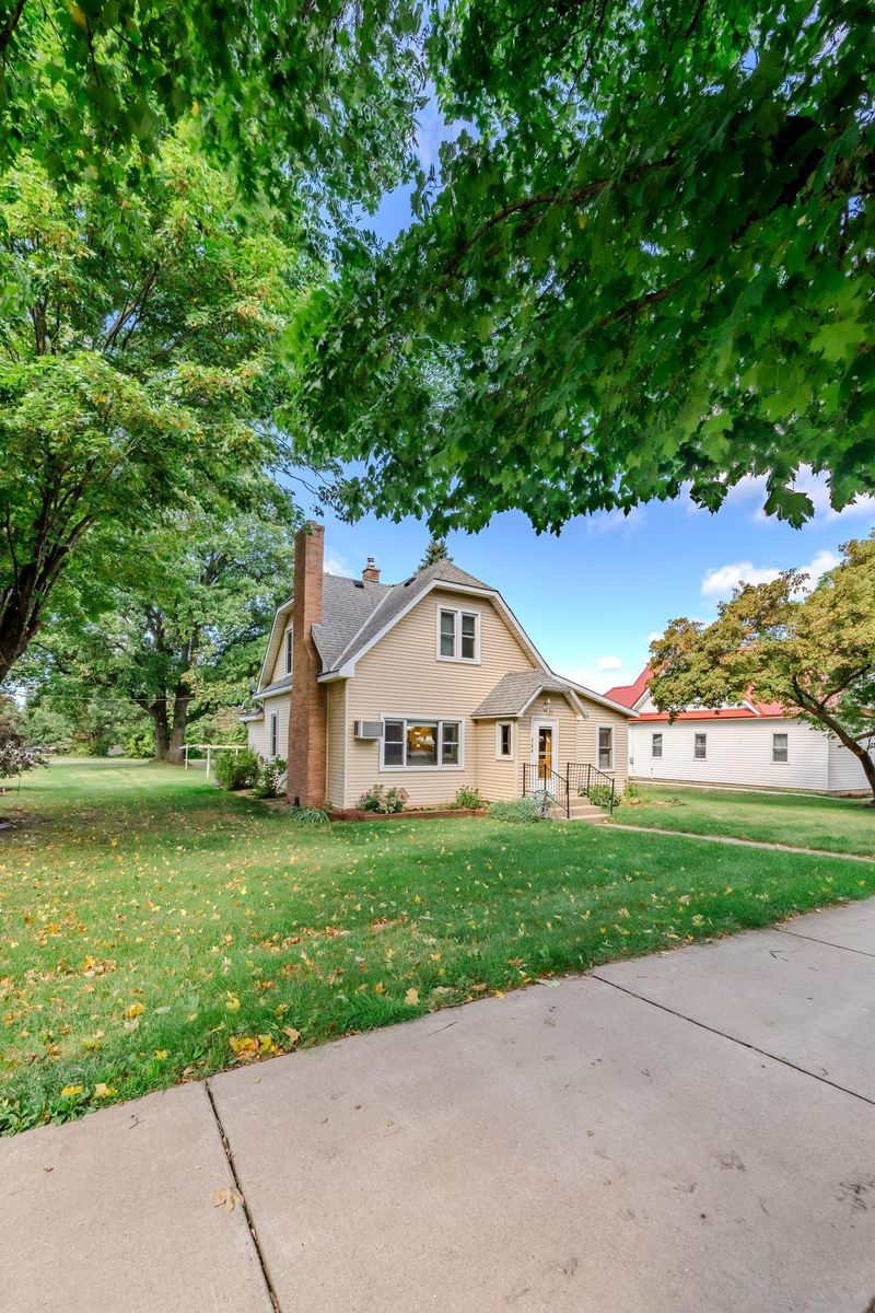 504 Degraff Ave, Swanville, MN 56382