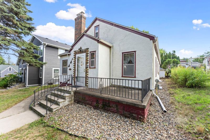 1226 Jefferson Ave, Saint Paul, MN 55105