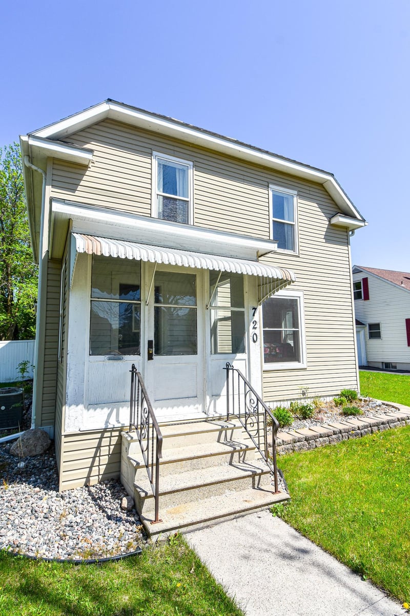 720 Arnold Ave N, Thief River Falls, MN 56701
