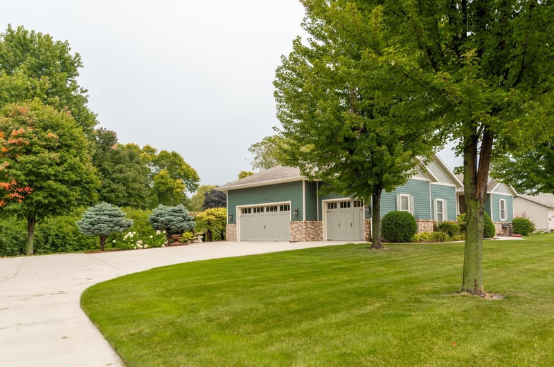 903 13th St S, Benson, MN 56215