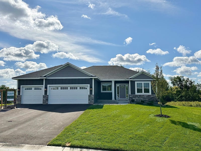 6839 Timberview Ct, Cannon Falls, MN 55009