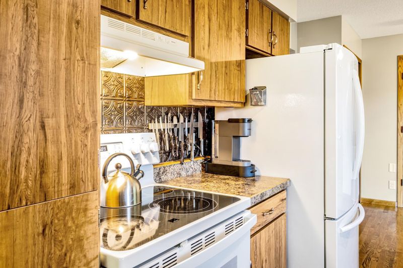 9180 Edgebrook Dr, Northfield, MN 55057