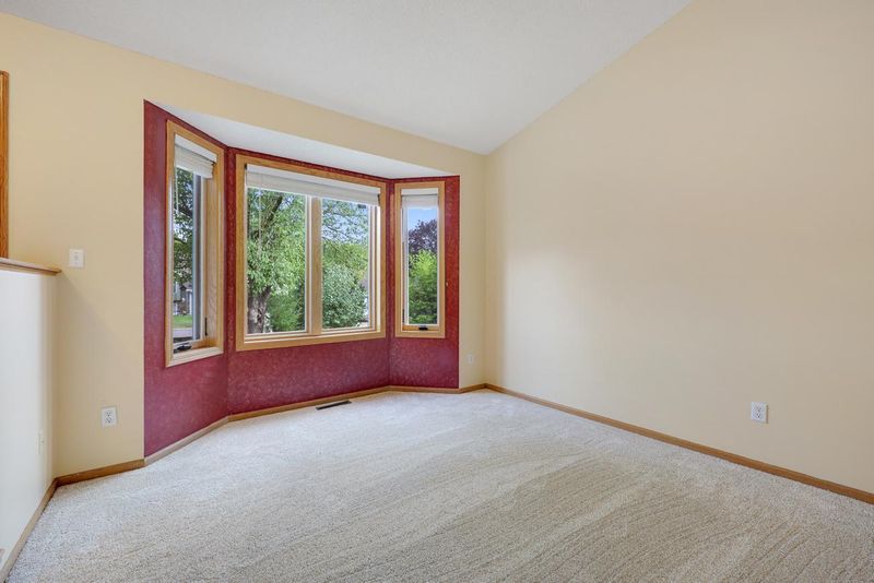 5409 W 143rd St, Savage, MN 55378