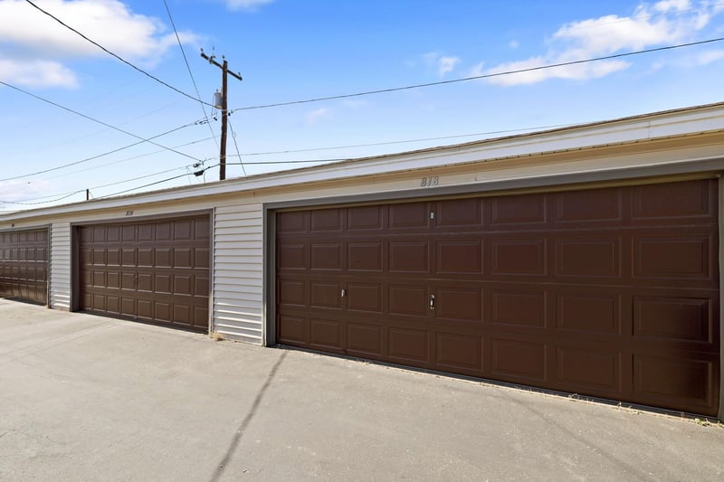 818 9th St, Farmington, MN 55024