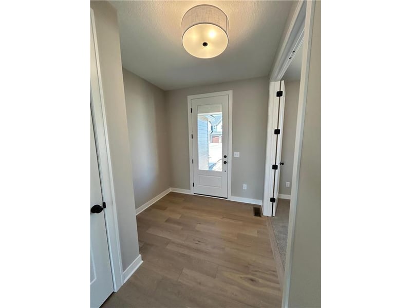 4097 Arbor Dr, Woodbury, MN 55129