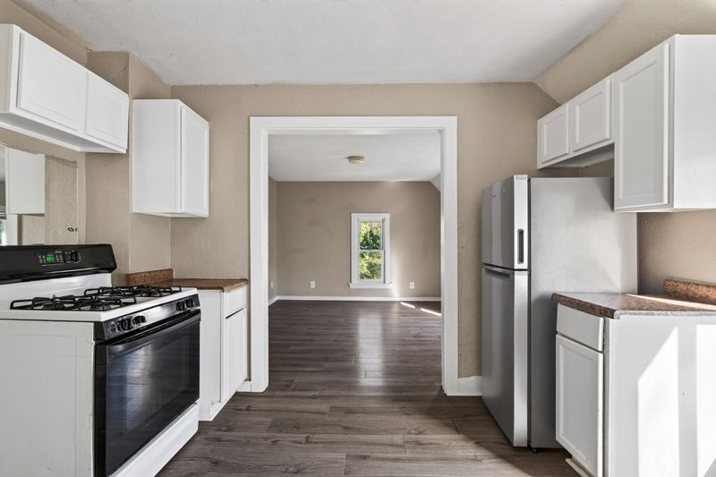 4653 Bryant Ave N, Minneapolis, MN 55412