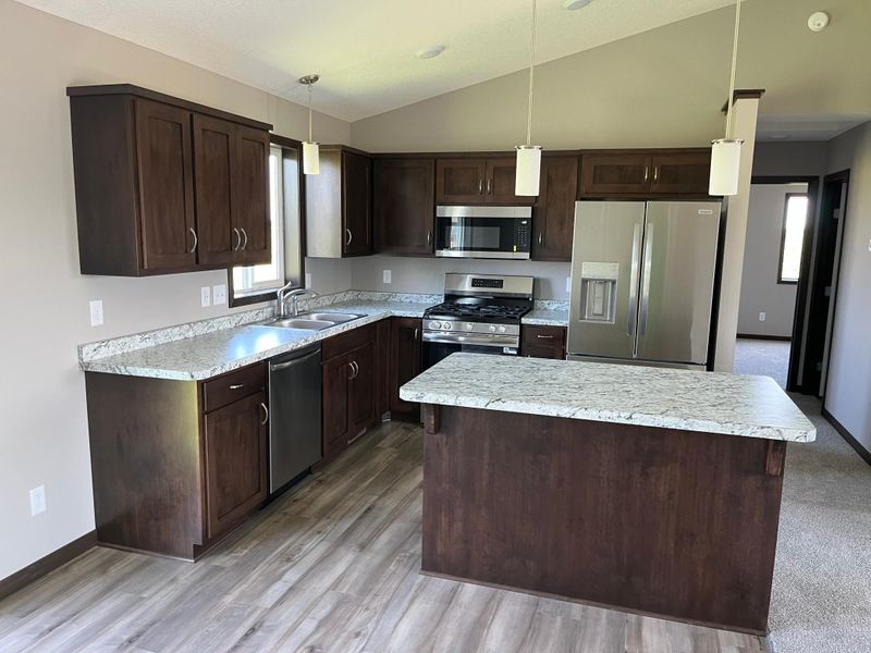 855 3rd Ave SW, Rice, MN 56367