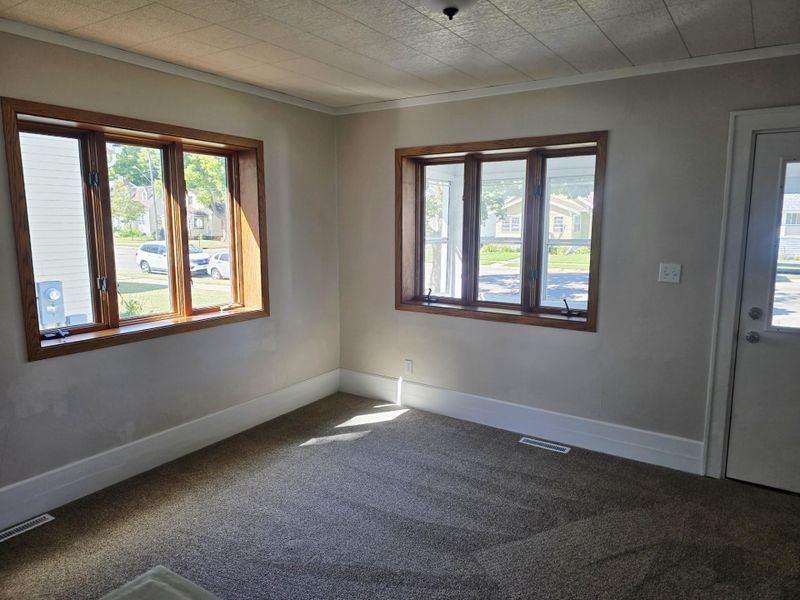609 9th Ave SW, Austin, MN 55912