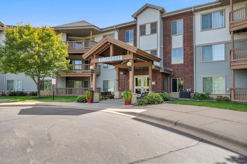 2155 6th Ln SE #204, Cambridge, MN 55008
