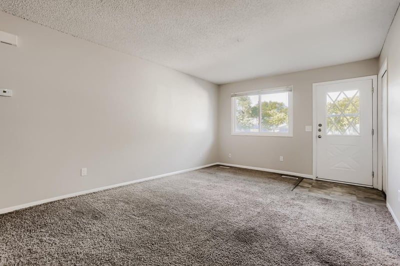 11345 Ibis St NW, Coon Rapids, MN 55433