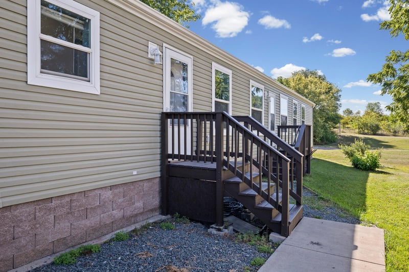 327 Cimarron, Lake Elmo, MN 55042