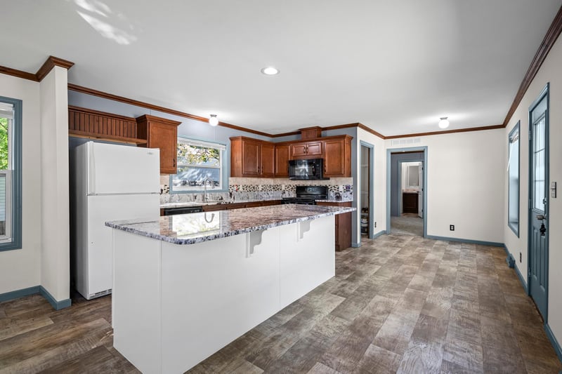 327 Cimarron, Lake Elmo, MN 55042