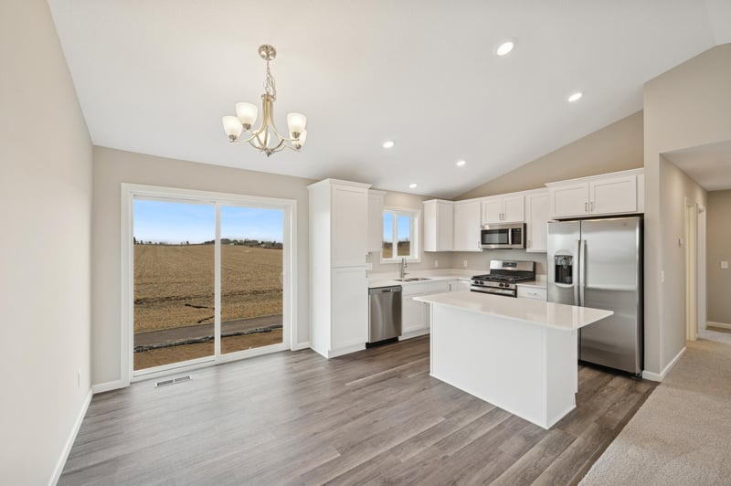 1003 Brandenburg Cir, Waverly, MN 55390