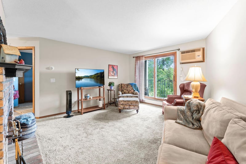 1000 41st Ave NE #315, Columbia Heights, MN 55421