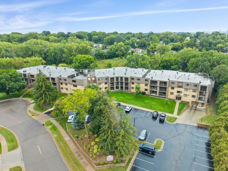 1000 41st Ave NE #315, Columbia Heights, MN 55421