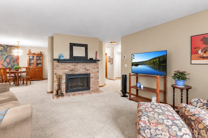 1000 41st Ave NE #315, Columbia Heights, MN 55421