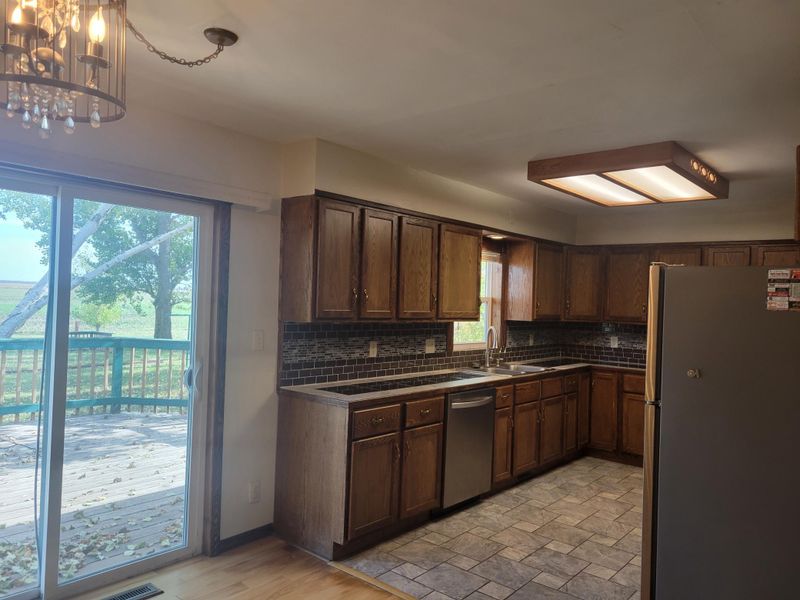 504 E Franklin Ave, Kennedy, MN 56733