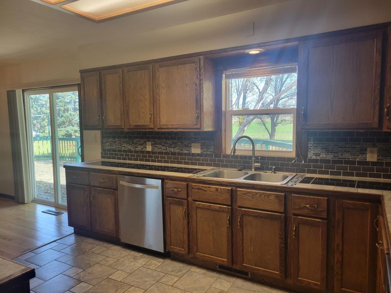 504 E Franklin Ave, Kennedy, MN 56733