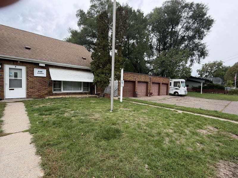 612 Stewart Ave, South Saint Paul, MN 55075