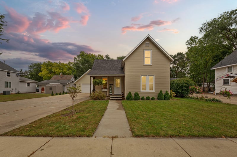 1221 Central Ave N, Faribault, MN 55021