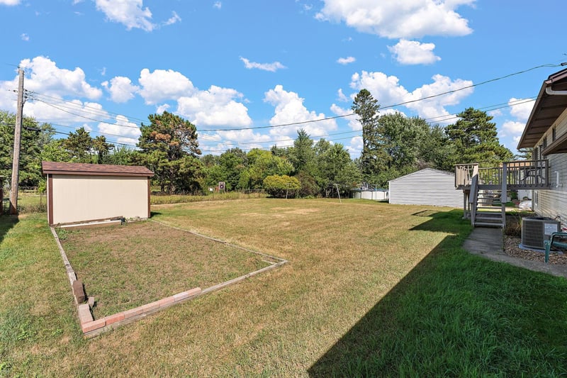 361 Eldridge Ave E, Maplewood, MN 55117