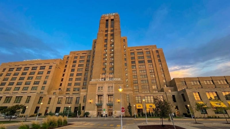 2929 Chicago Ave #902, Minneapolis, MN 55407