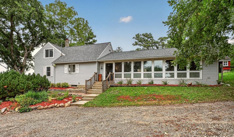 4220 Eastwood Rd SE, Rochester, MN 55904