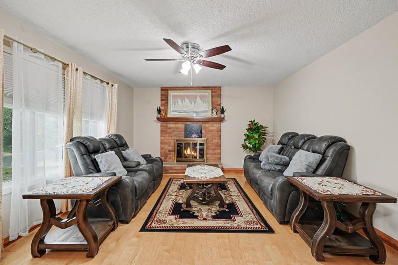 2728 119th Ave NW, Coon Rapids, MN 55433