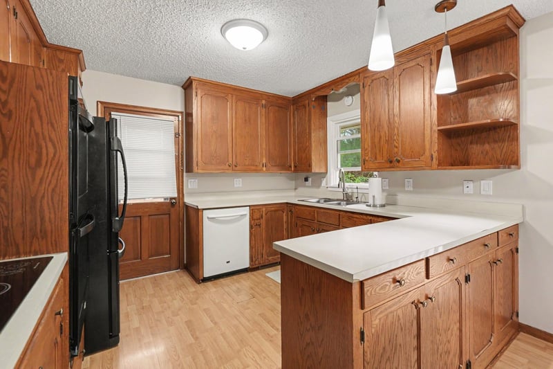 2728 119th Ave NW, Coon Rapids, MN 55433