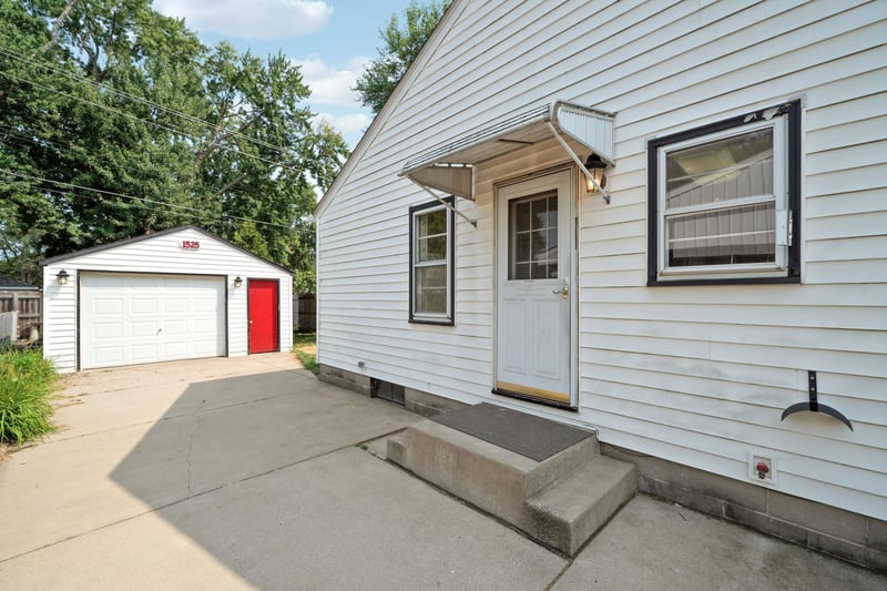 1525 Ramsey St, Hastings, MN 55033