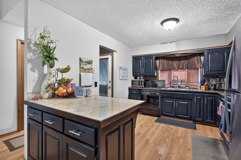 9547 Irving Ave N, Brooklyn Park, MN 55444