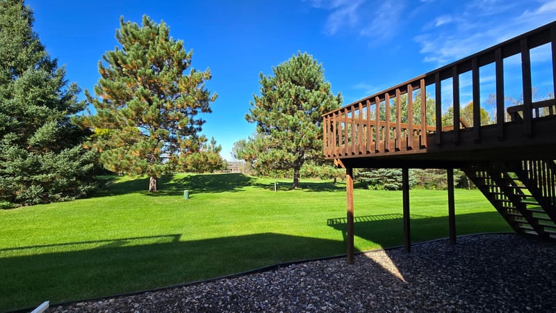 27 Pine Tree Ct, Sartell, MN 56377