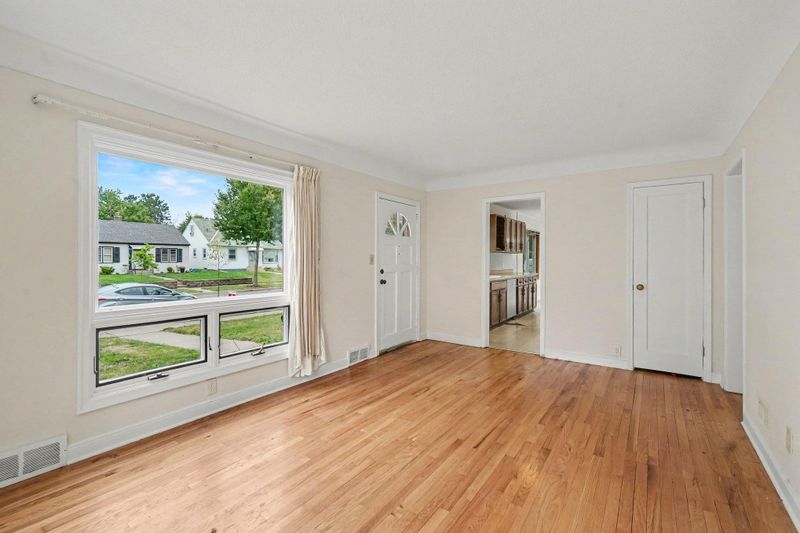 1708 Nevada Ave E, Saint Paul, MN 55106