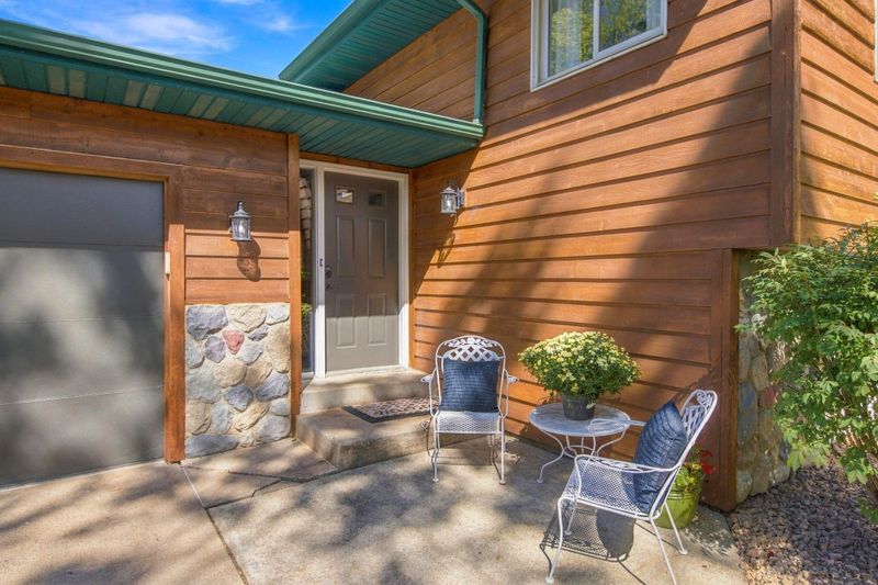 13601 Dan Patch Ln, Savage, MN 55378