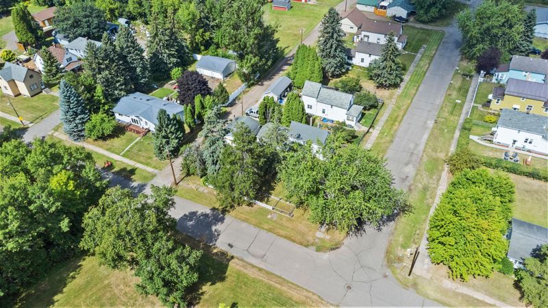 305 103rd Ave W, Duluth, MN 55808
