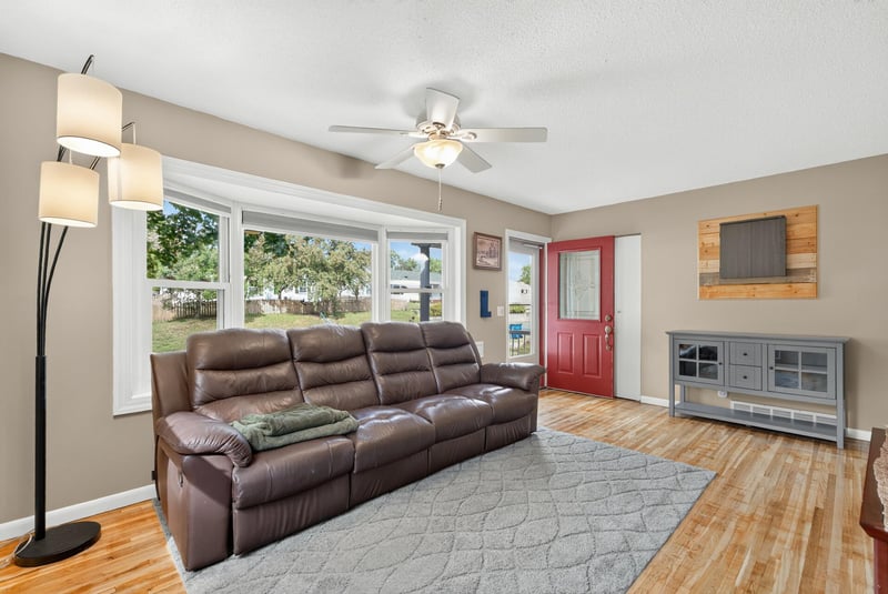 4651 3rd St NE, Fridley, MN 55421