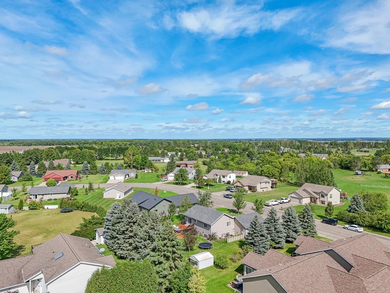 1207 6th Ave Nw, Perham, MN 56573