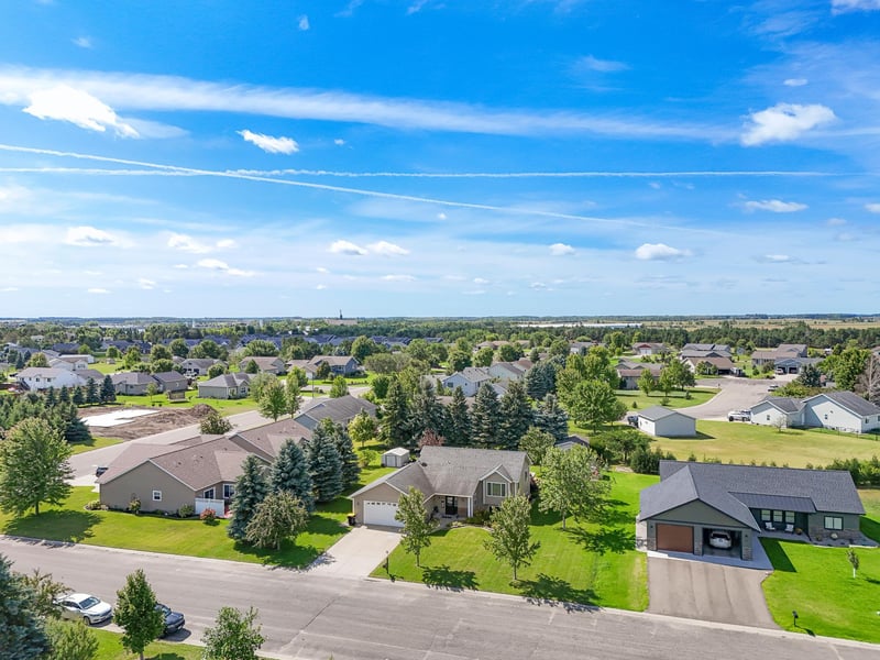 1207 6th Ave Nw, Perham, MN 56573