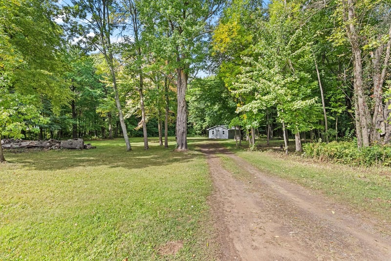 16201 Evergreen Rd, Pine City, MN 55063