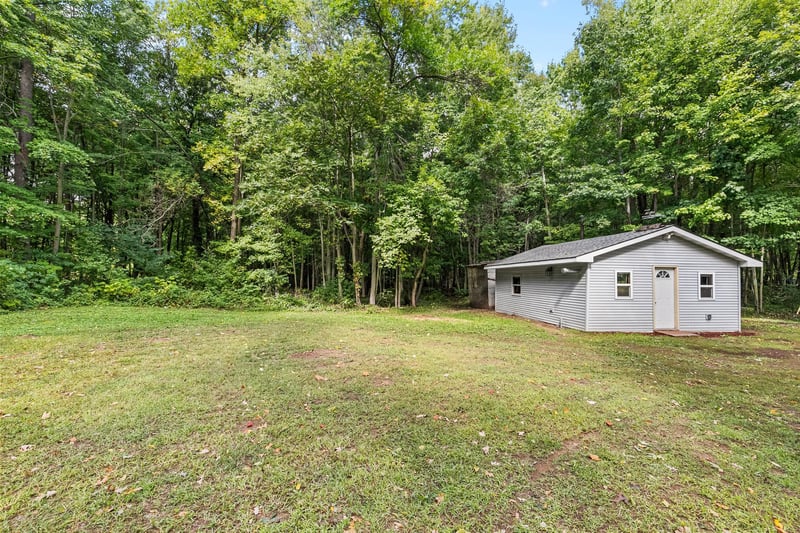 16201 Evergreen Rd, Pine City, MN 55063