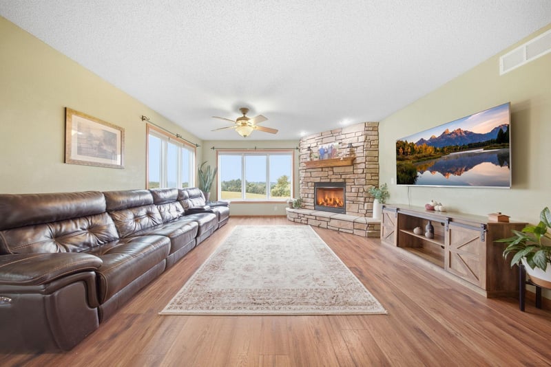 W1613 290th Ave, Plum City, WI 54761