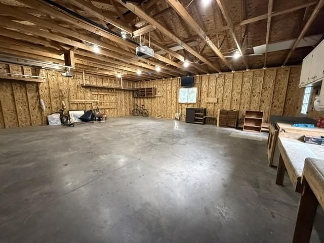 829 Prospect Ave, Windom, MN 56101