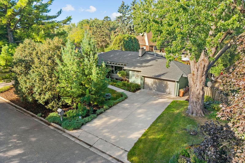 5108 Oxford Ave, Edina, MN 55436